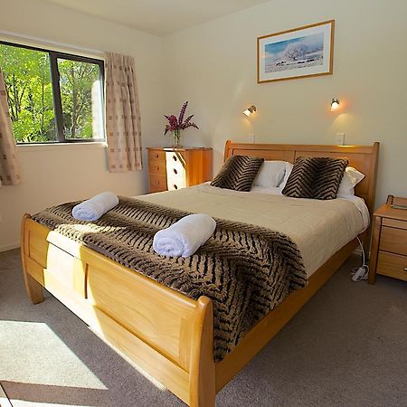Crescent House Villa Wanaka Exterior photo